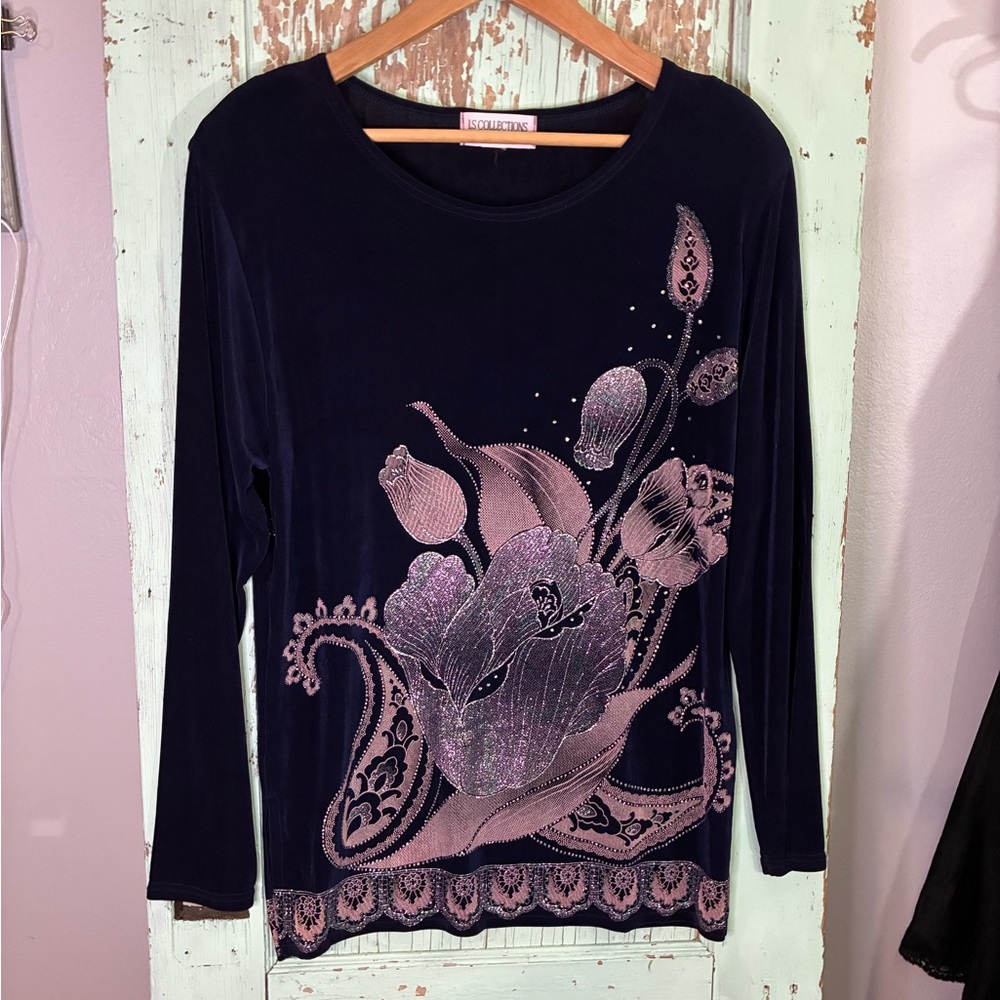 Women’s vtg LS Collections navy blue velvet long sleeve top w/ floral design